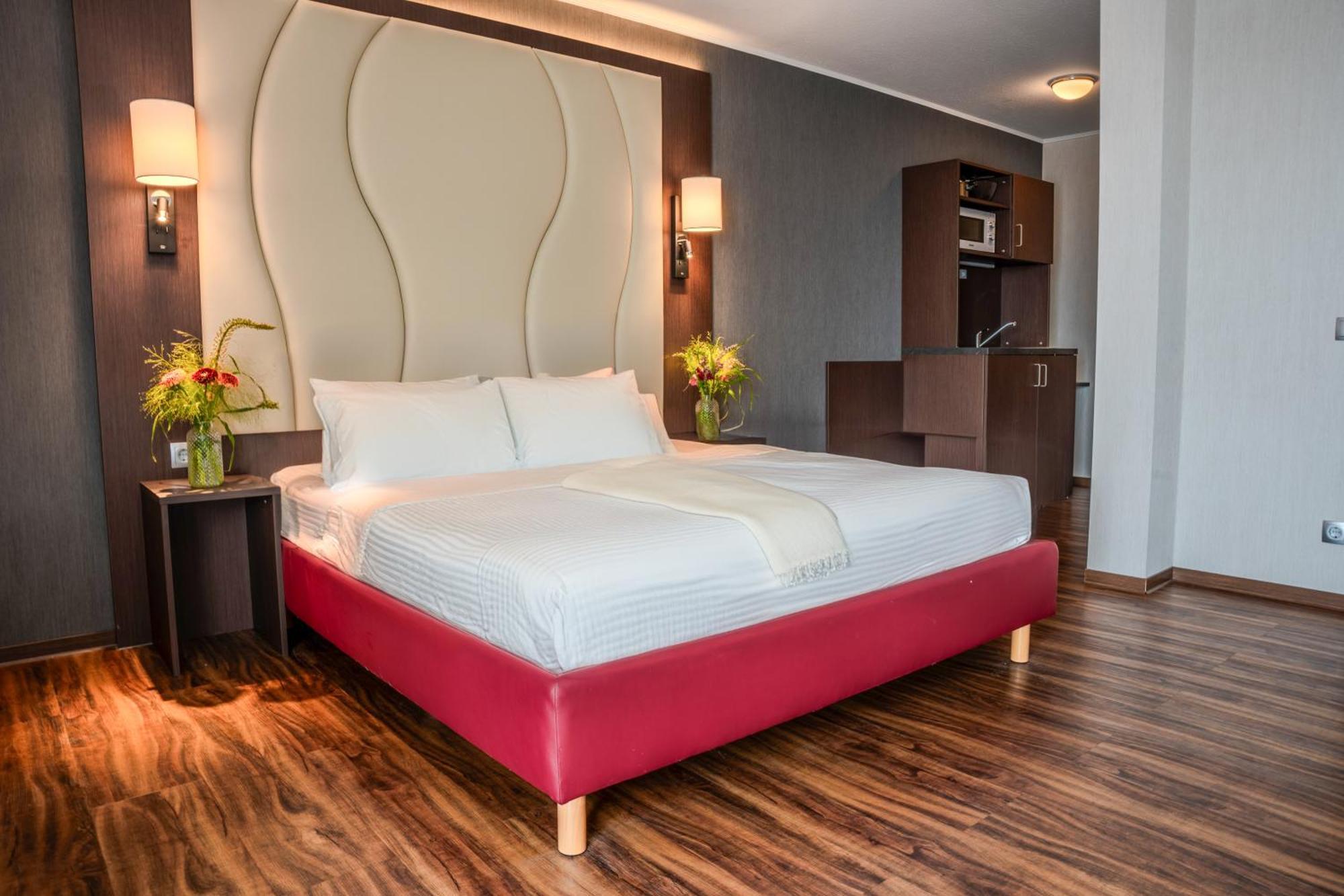Airways Hotels Frankfurt Airport West Raunheim Room photo
