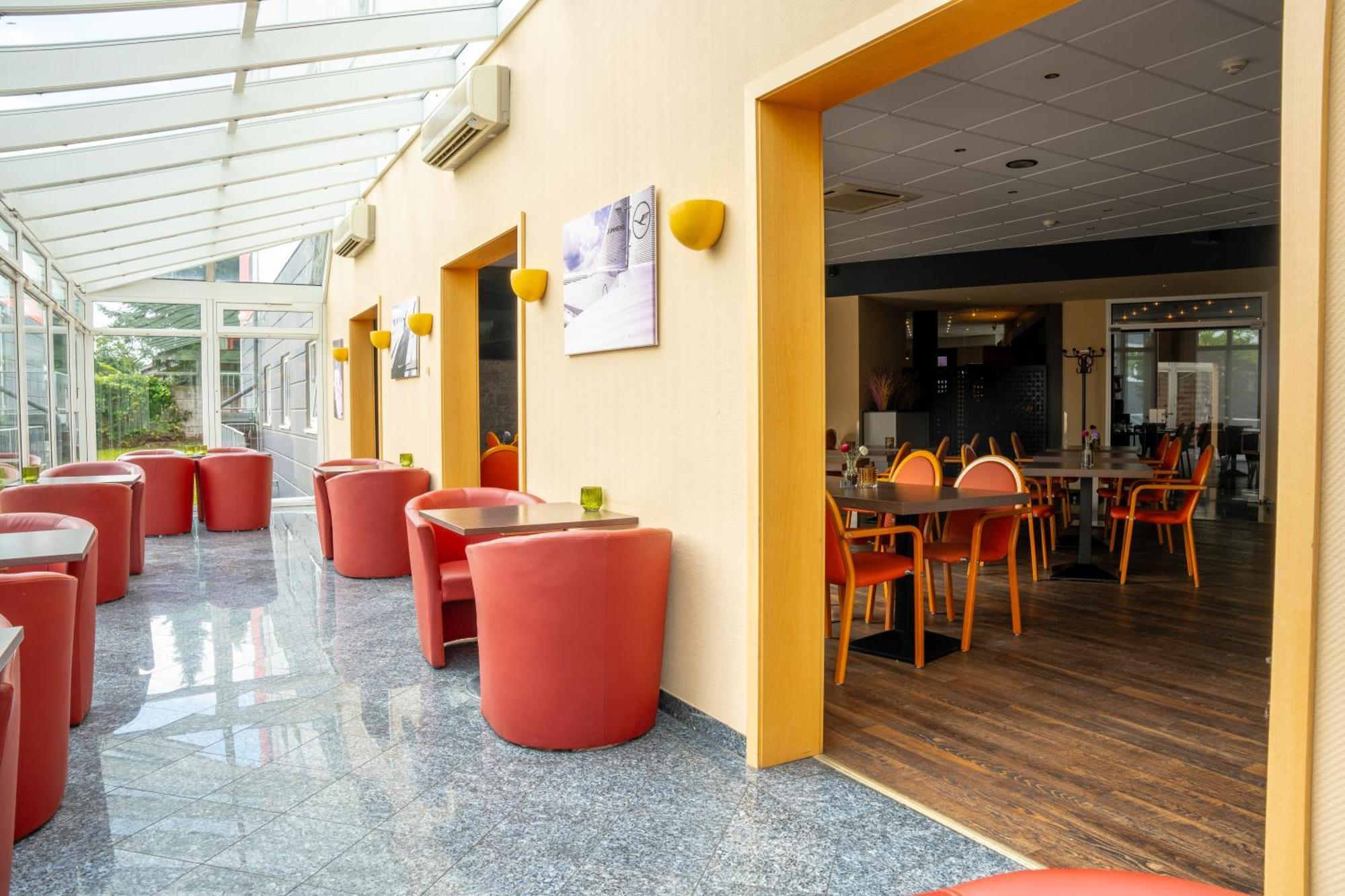 Airways Hotels Frankfurt Airport West Raunheim Exterior photo